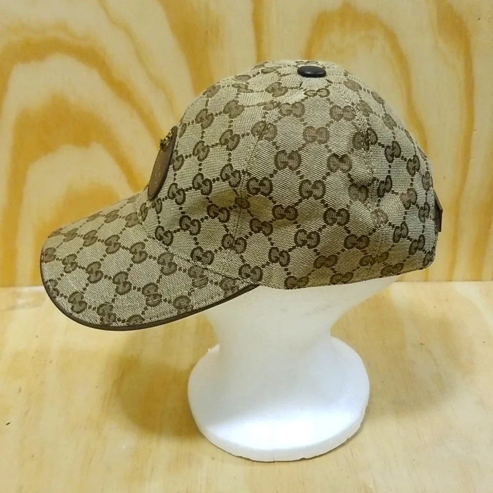 Gucci Monogram Snapbaback hat Unisex